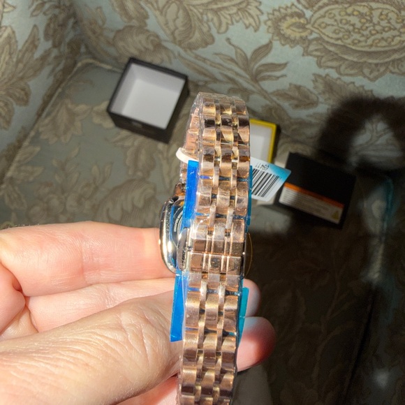 Petite Invicta Wildflower Series Rose Gold 23mm Women’s Watch - Picture 4 of 11